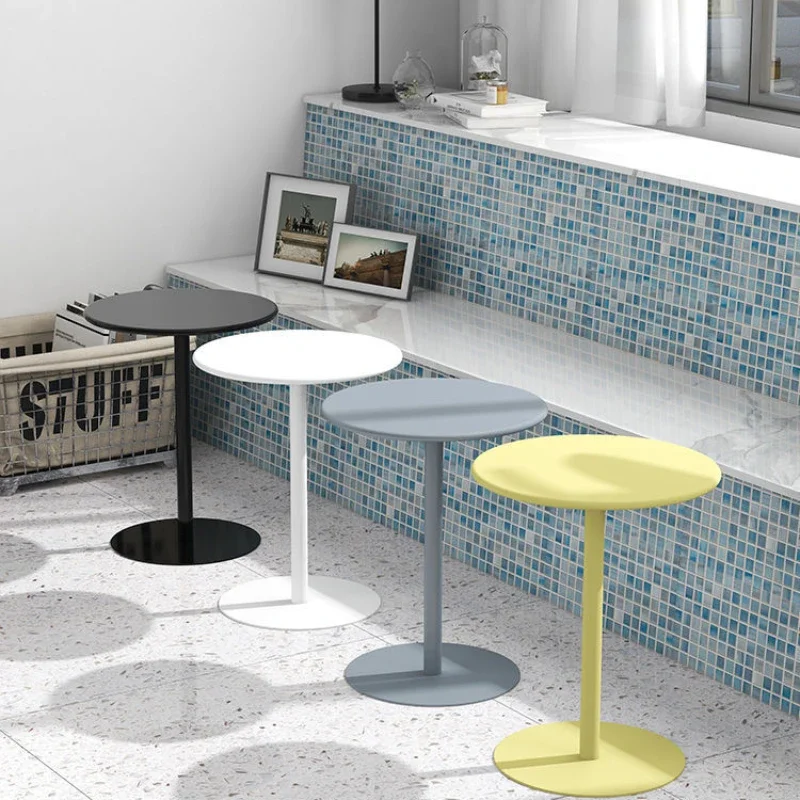 북유럽 소파 발코니 커피 테이블, 작은 침대 옆 테이블 조명, 럭셔리 다리미 아트, 매우 간단한 원형 테이블 가구 