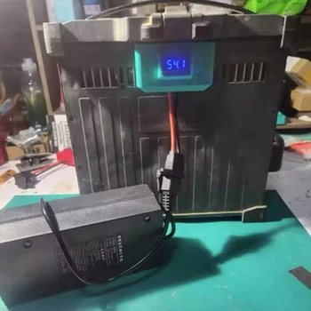 Drone agricolo DJI T60 T50 T40 T30 T20 T25 T20P Caricatore lento/scarica/attrezzatura per la manutenzione della batteria