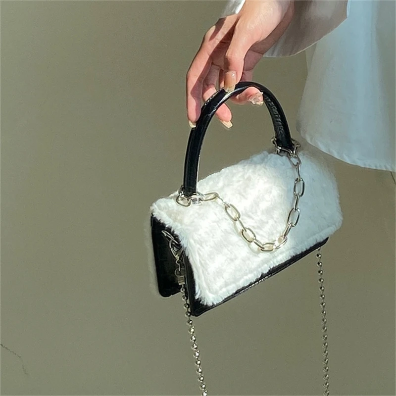 Stylish Shoulder Bag with Chain Strap Perfect for Office Parties and Shopping E74B