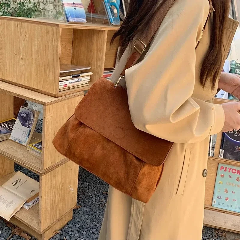 

Fashion PU Leather Flap Shoulder Bags For Women Vintage Wide Strap Crossbody Bag Large Capacity Women Designer Handbags Tote Bag