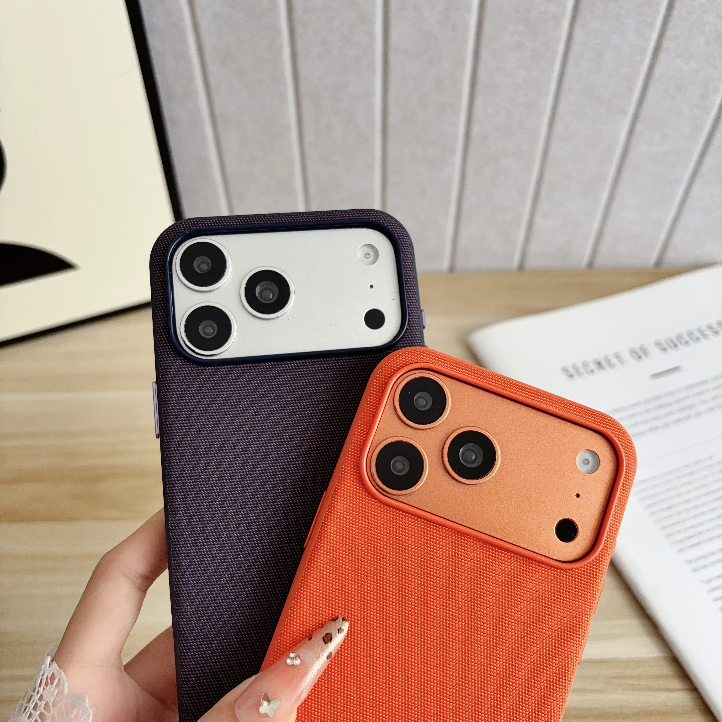 Luxury Tech Woven High-Quality Magnetic Case with Wireless Charging Compatibility