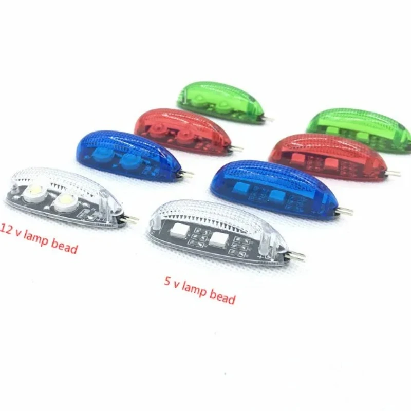 Lot de 4 lampes LED 12V/5V pour éclairage de sécurité, présentant les couleurs blanc, bleu, rouge et vert.