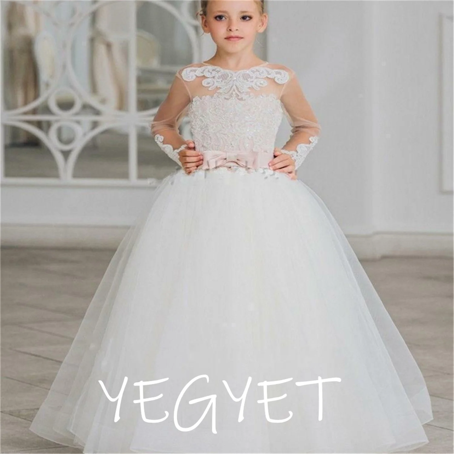 

New Arrivals Princess Lace Appliques Ball Gowns Flower Girl Dress Pageant Gowns For Weddings First Communion Dresses For Girls