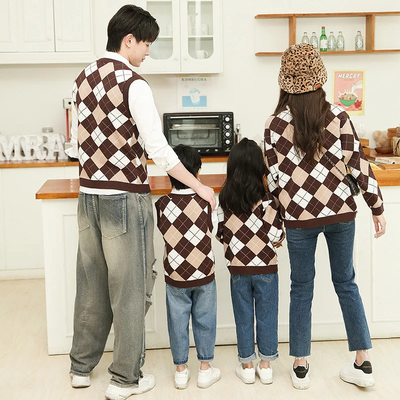 Family Matching Outfits Boutique Sweater Vest Cardigan Autumn Winter Long  Sleeve Plaid Couple Matching Knitted Costumes - AliExpress