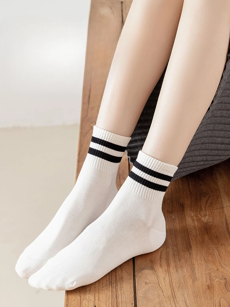 Рисунок 2 - 3/5 пар носков женские носки средней