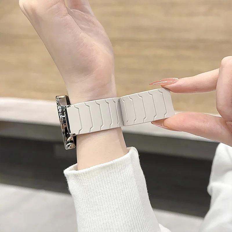 Magnetic Loop Silicone Strap Band - Universal 22mm/20mm Watch Accessories