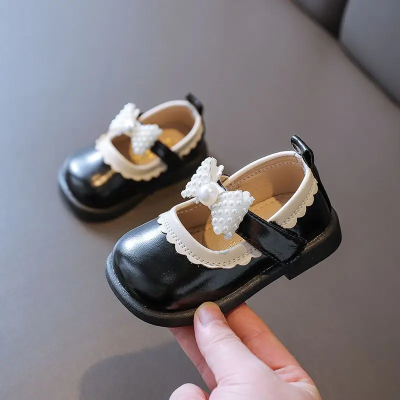 new-baby-shoes-for-kids-girls-fashion-pearl-bow-knot-patent-leather-princess-dresses-shoes-for-toddler-party-mary-jane-sneaker