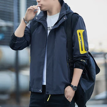 سترات واقية الرجال مقنعين سترة مضادة للماء سستة معطف البضائع منفذها التخييم معاطف الرجال الخريف فضفاضة رقيقة سوفتشيل معطف للرياضة 2