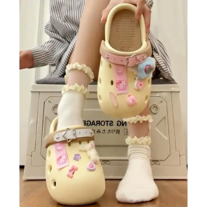 

Sanrio Hellokitty Stylish Height Increasing Platform Coros Shoe Outer Summer New Cute Sandals Two Wear Closed-Toe Slippers Women