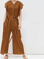 Miyake Pleated Sleeveless Jumpsuit Casual Wide Leg Pants Women Fall Clothes Loose Loose Summer 2023 Black Belt Bandage Jumpsuit - Image 6