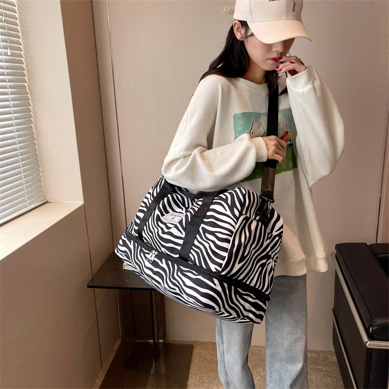 Travel Bag Women's Handbag Leopard Zebra Print Waterproof Large Size Luggage Fitness Dry Wet Separation Duffle Bag Weekend