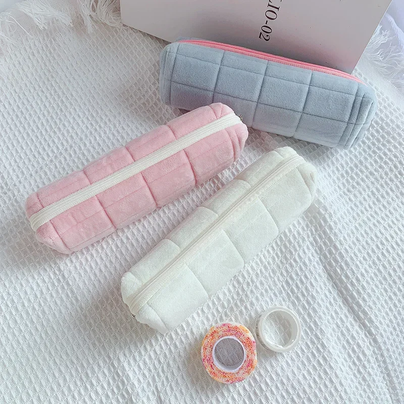 Soft Multifunctional Cosmetic Bag Organizer Large Capacity Pink White Blue Plush Makeup Bag Pencil Case Cute Student Storage Bag 4