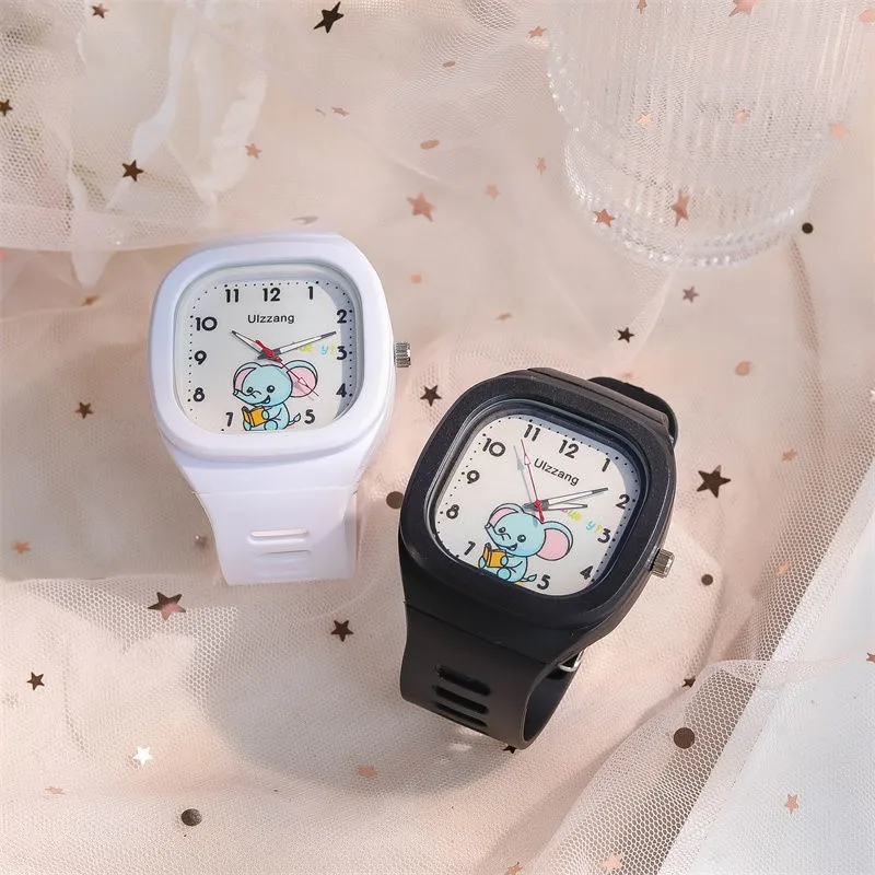 Montre Numérique Enfant étanche 5ATM - Cadran 43 Mm, Bracelet 18 Mm, LED, Alarme, Chronomètre, Calendrier