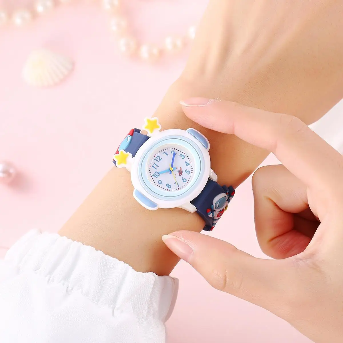 New Fashion Rocket Astronaut Star Helmet 3D Cartoon Children's Watch Children's Learning Watch 5