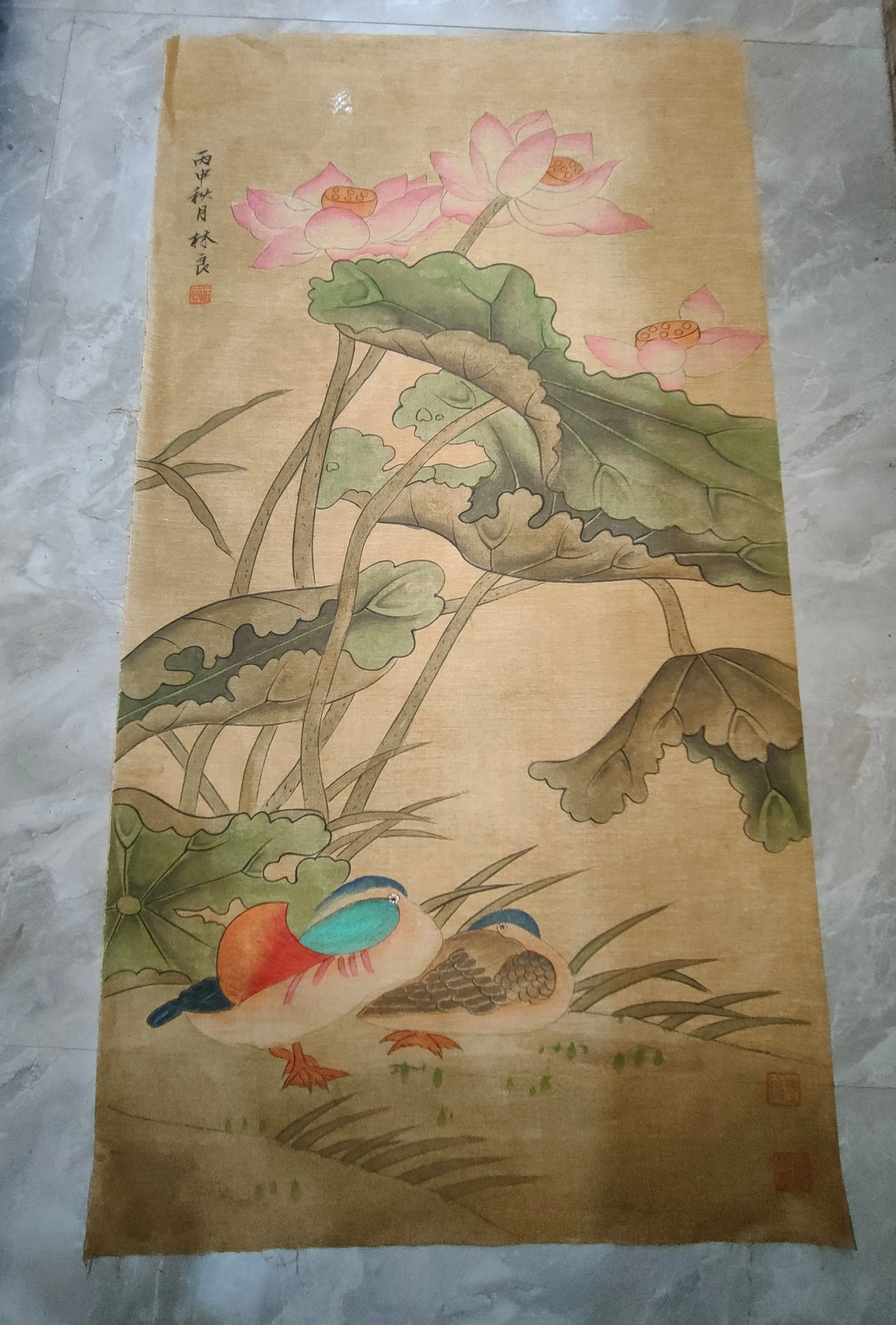 

Chinese silk national flower and bird lotus mandarin duck figure auspicious flower and bird painting decorative painting