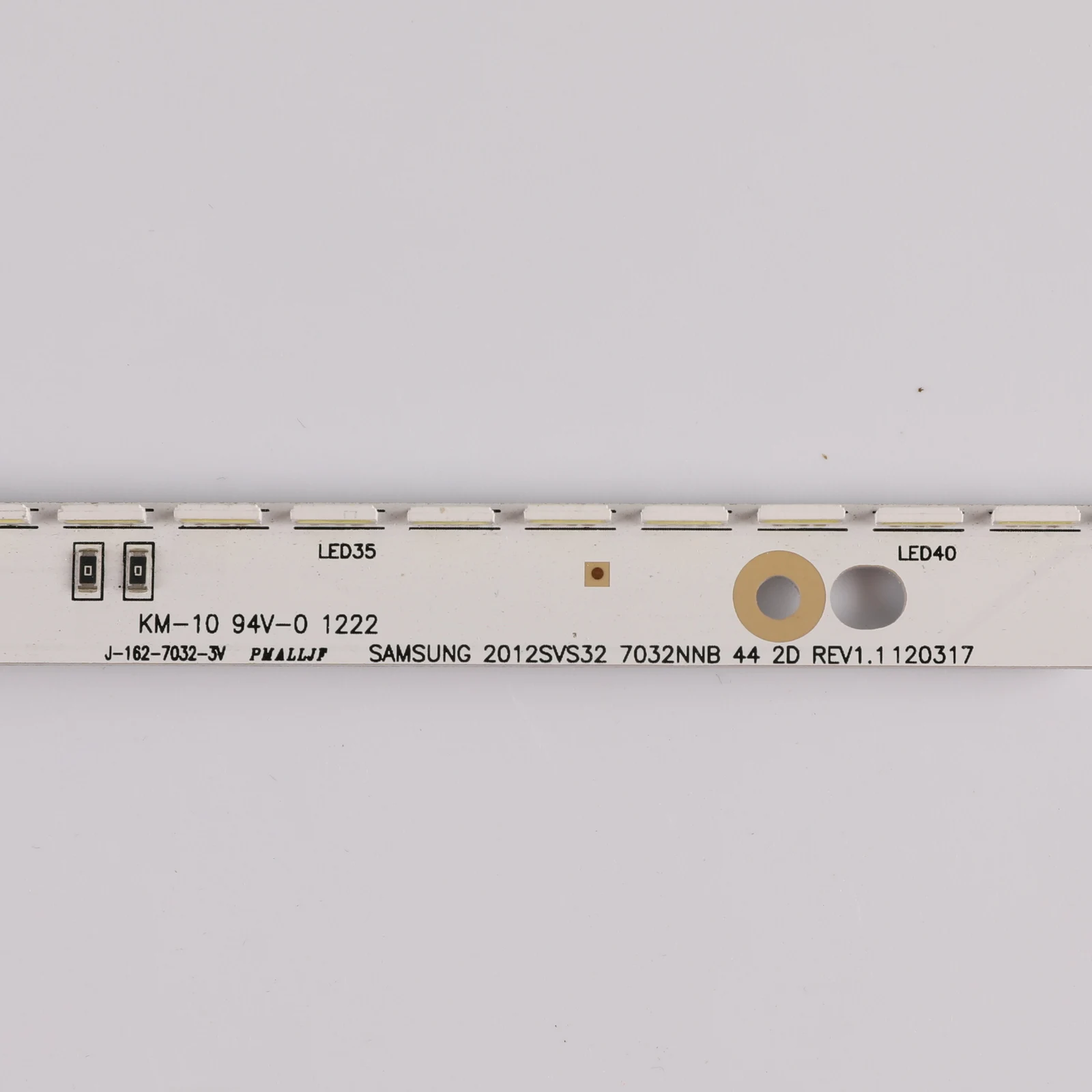 Rev1.1 44LED * 3V 404mm ο LED Ʈ 32 &Ｚ 2012SVS32 7032NNB 44 2D Rev1.1(REV1.0 3V ۵ )
