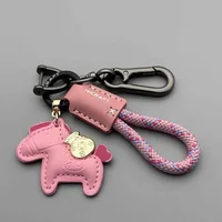 Porte-clés de voiture en cuir véritable, minimaliste, avec sangle Premium, Durable, pour hommes et femmes, cadeau de Couple, 1 pièce 3