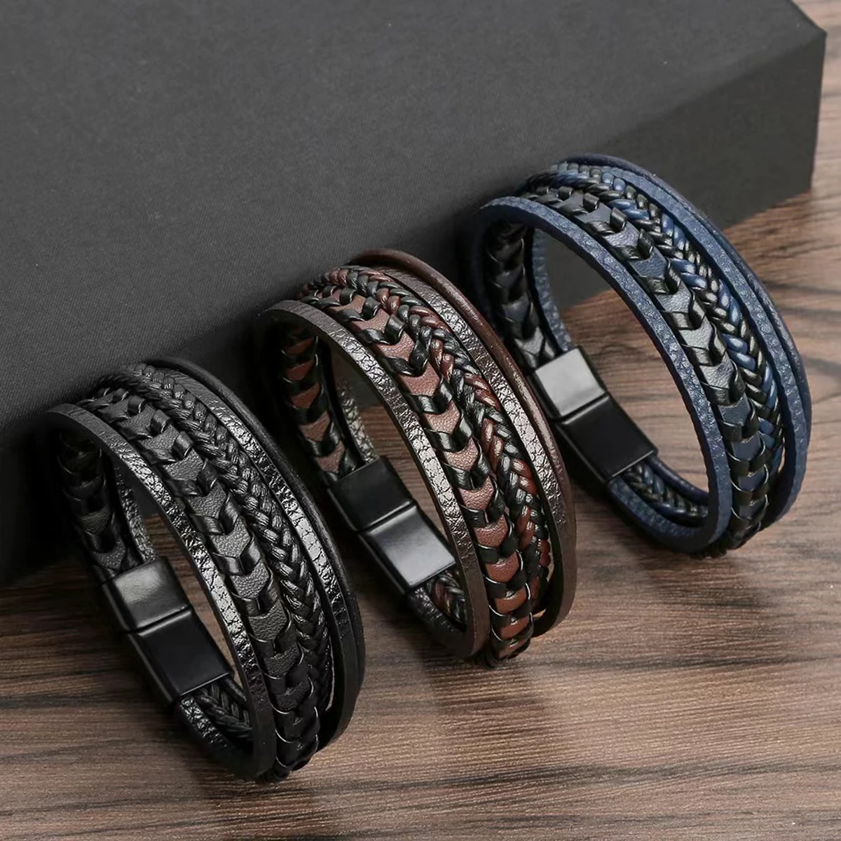 Bracelet image 1