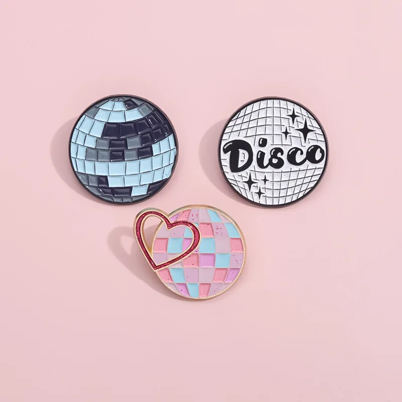 Geometric Circular Planet Emblem Creative Letter DISCO Atmosphere Light Design Brooch Party Metal Logo Pin Gift Wholesale
