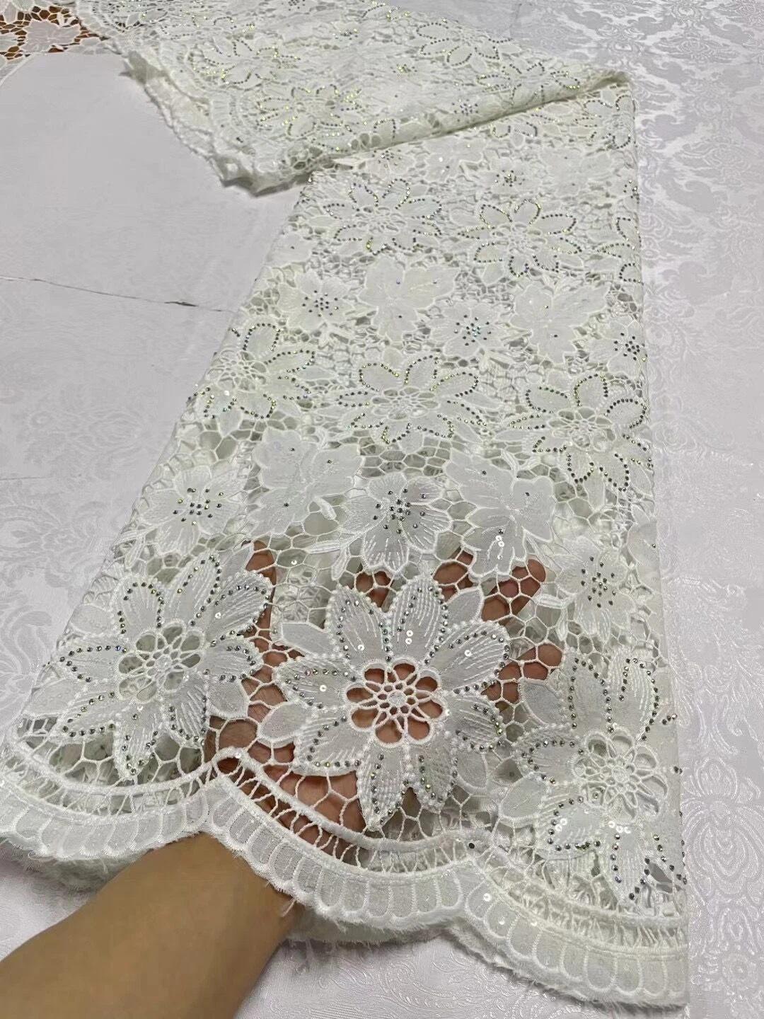 2024 High Quality 5 Yards Nigerian Lace Rhinestone Sequin Fabric Embroidery For Women Wedding Dresses Tulle Cotton Fabrics JL314