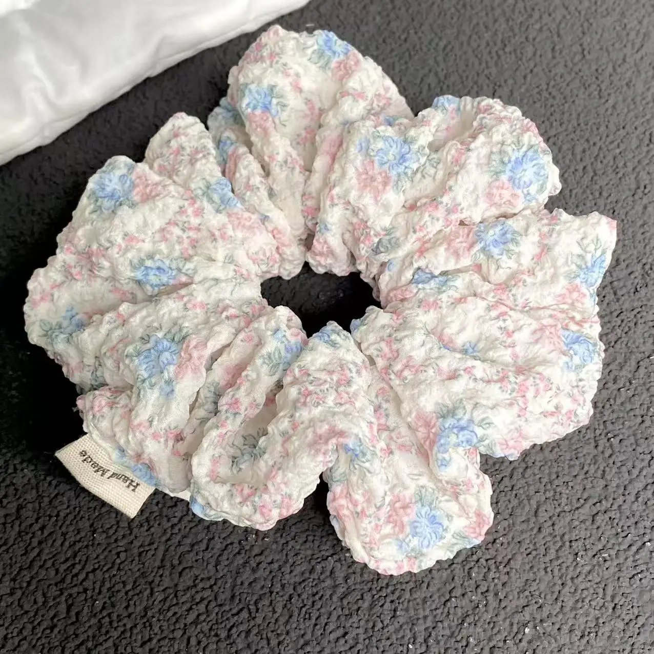 1PC Floral Patterned Textured Hair Scrunchie, Sweet And Romantic Hair Accessory For Women