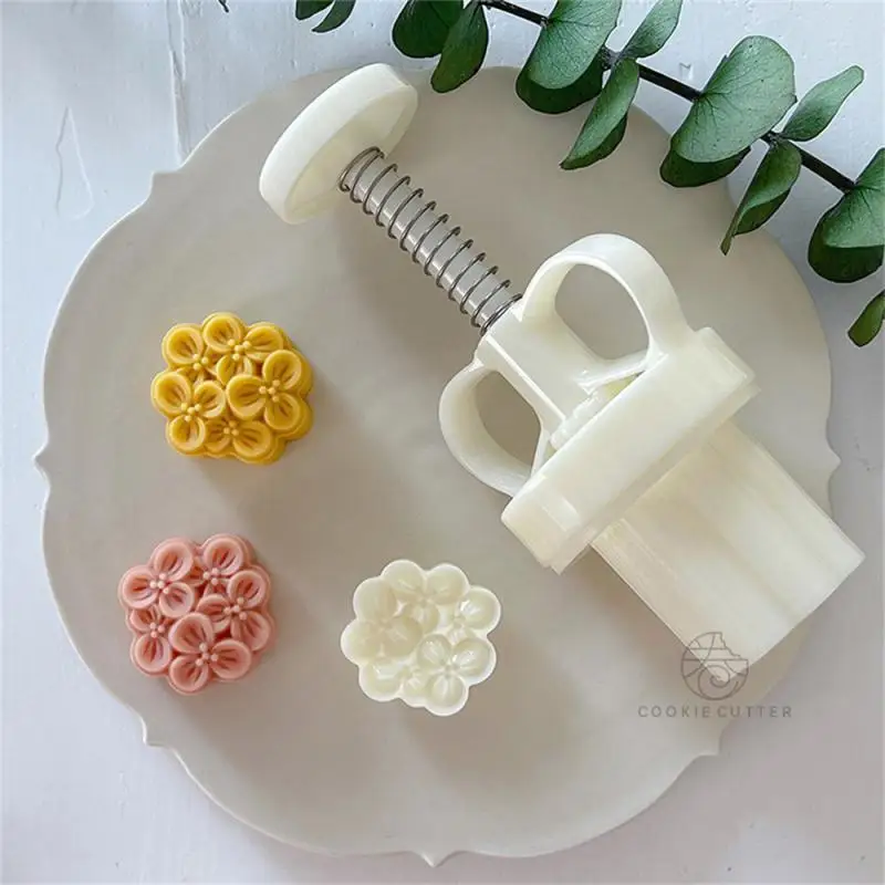 

Mini Flower Cake Mold Moon Cake Mold Cute Cookie Mold Chocolate Mold Pastry Cookie Hand Press Baking Mold Kitchen Accessories