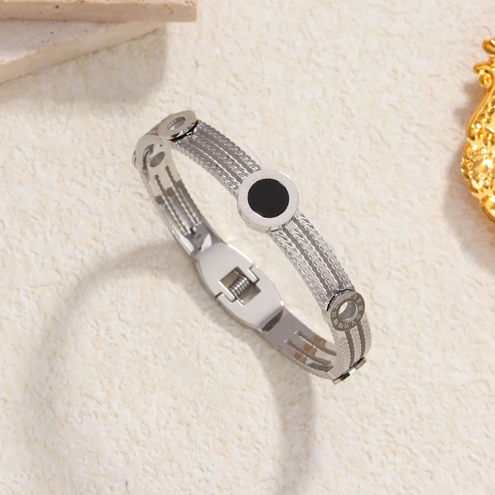 Hollow threaded lines, diamond inlay, women's bracelet, stainless steel 18k gold-plated, non-fading, suitable for jewelry gifts 3