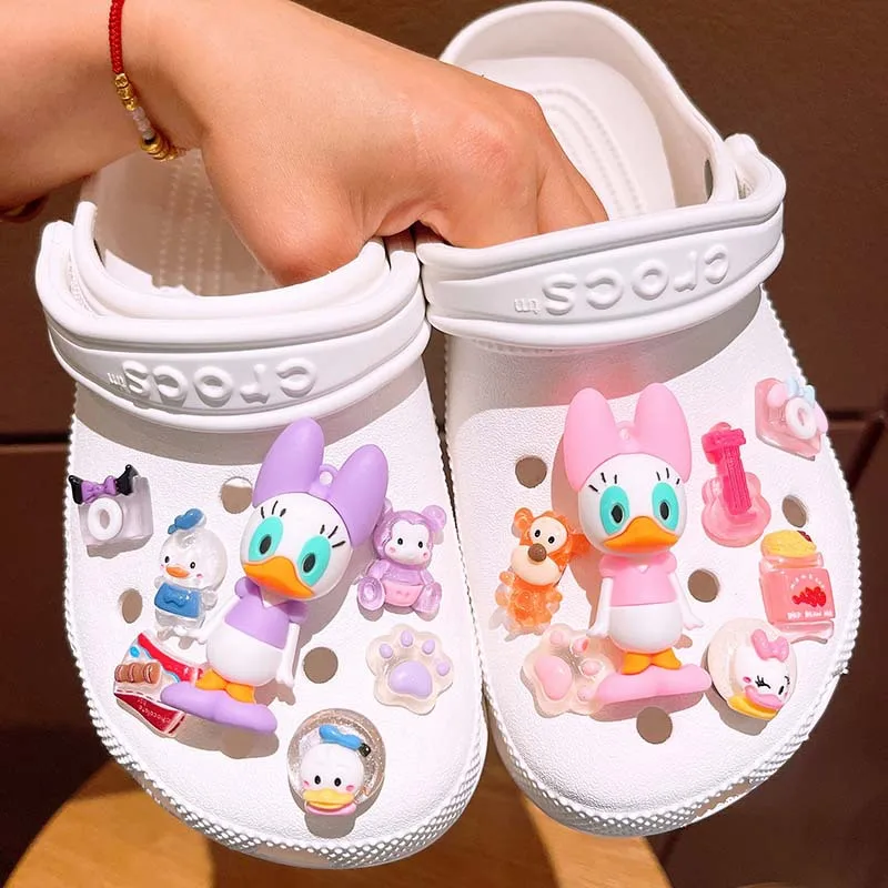 Shoe Charms Disney Mickey Mouse Minnie Donald Duck LED Accessories Buckle Set Daisy Duck DIY Girls Gifts