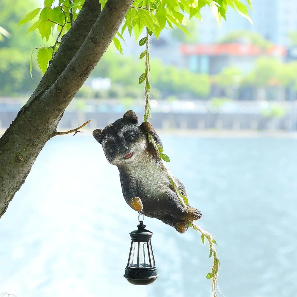Hanging Solar Raccoon Statue Garden Climbing On Vine Outdoor Resin Raccoon Figurine with LED Lantern for Wall Trees Patio