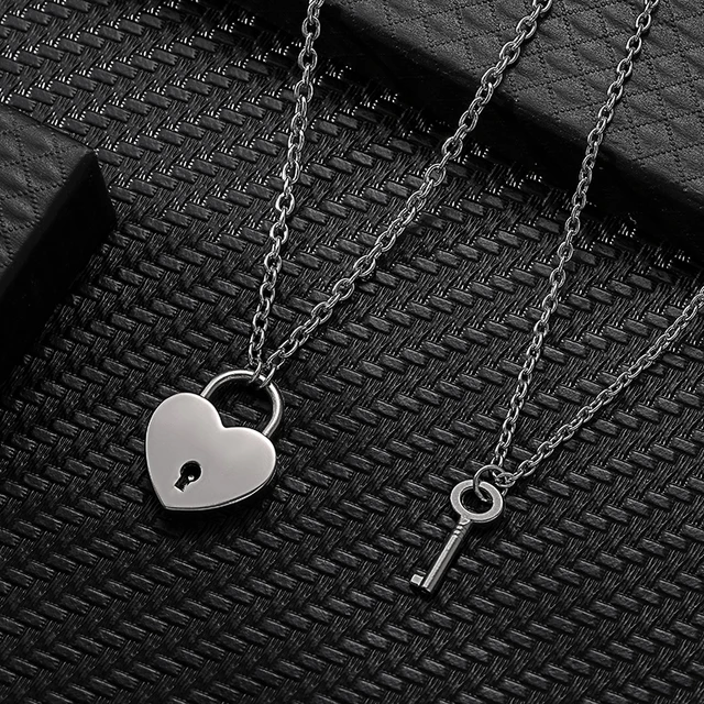 Romantic 2pcs/set Lock Key Necklace Paired Lovers Necklace Cute