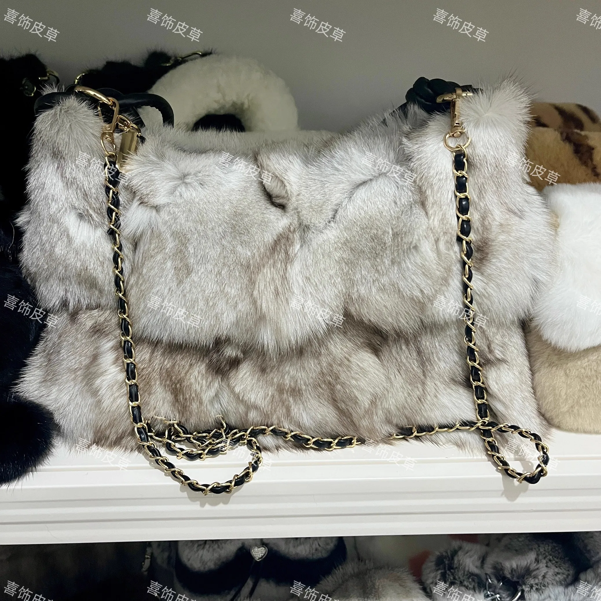 Ladies Genuine Fox Fur Handbag Single Mesenger Bags Women Natural Fox Fur Tote Bag For Woman Winter Fuzzy Fluffy Shoulder Bags