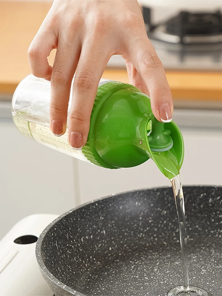 Description Picture 2 of itemSalad Dressing Shaker 200ML Oil Bottle Easy Grip Sauces Dispenser Bottle Container With Scale Leakproof Mixer Kitchen Seasoning
