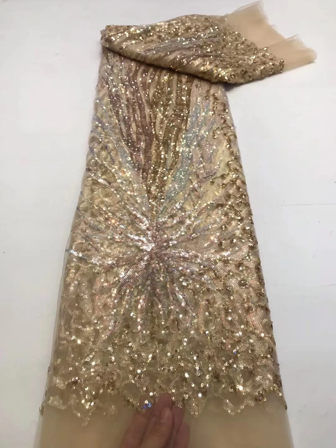 

Rose Gold Net American Lace Sewing Asoebi Tulle Fabric Cloth With Sequins For Wedding Dress