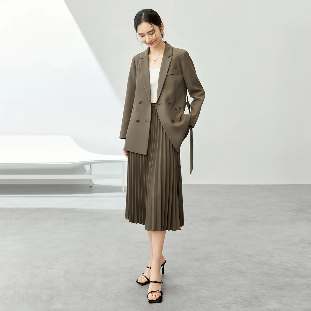 Sentrubila-Ensemble blazer et jupe plissés pour femme, manches longues, ceinture à revers, vestes élégantes, printemps 2023, 2 pièces