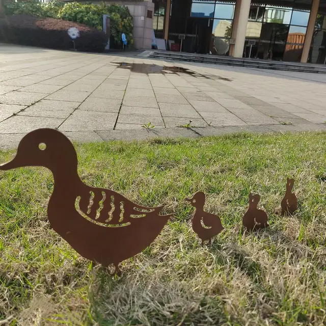 4Db Duck Yard Art Garden Szobrok Hátsó Udvari Gyep Tét Vas Kacsa Dekoráció Ajándék Kerti Kültéri Terasz Díszek - Image 3