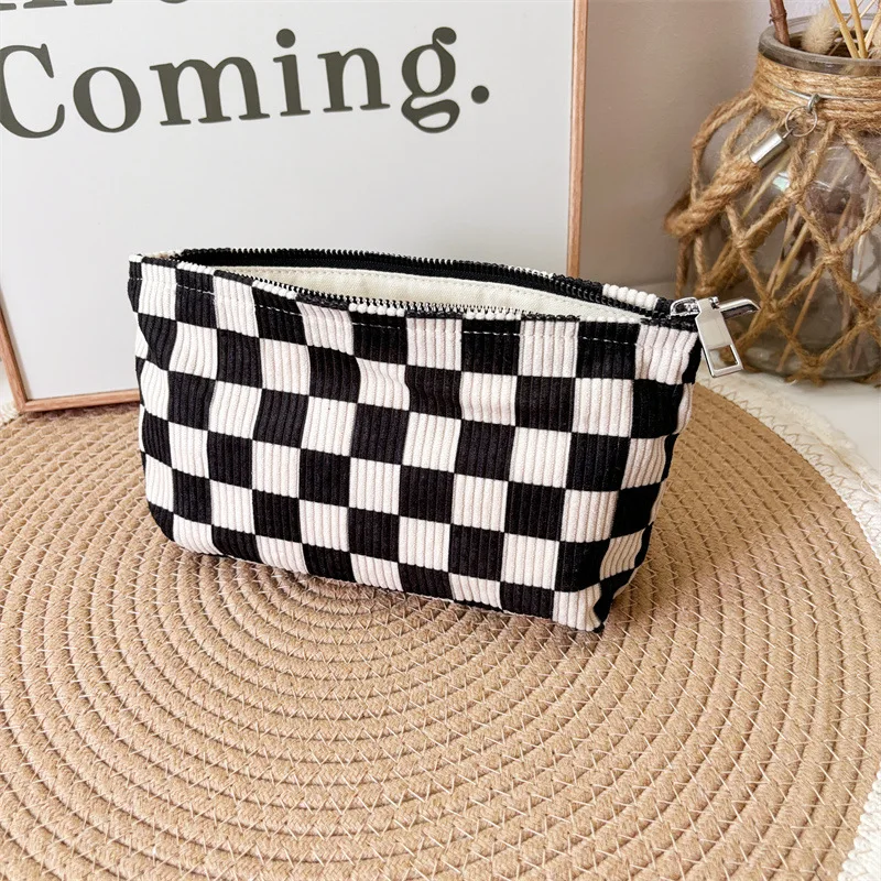 Ladies' Makeup Bags Japanese Harajuku Plaid Simple Fashionable Cosmetic Bags Portable Travel Large Capacity Storage Bag For Girl 4