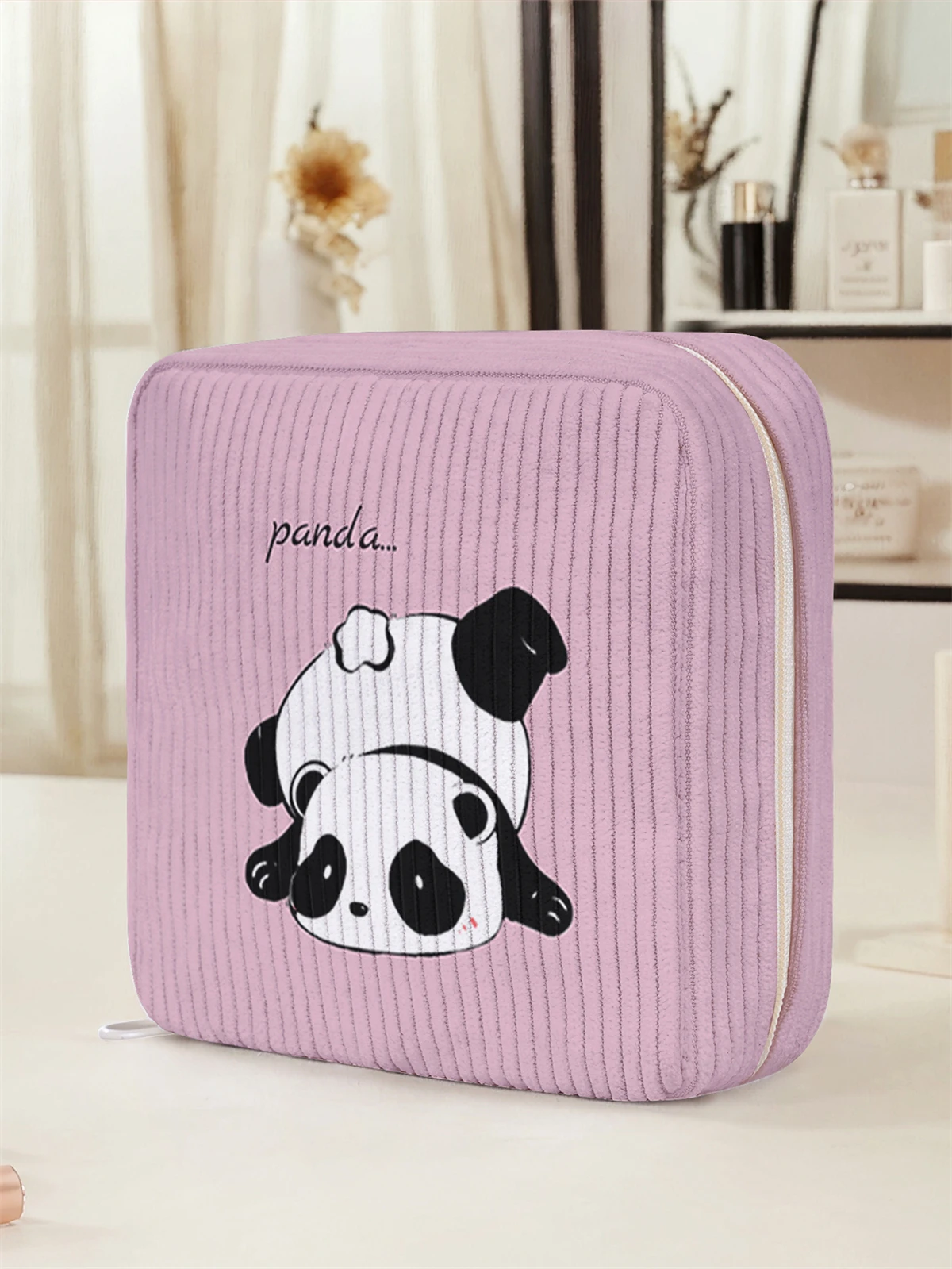 Panda pattern printed sanitary napkin storage bag, women's lightweight tissue bag, sanitary tissue bag