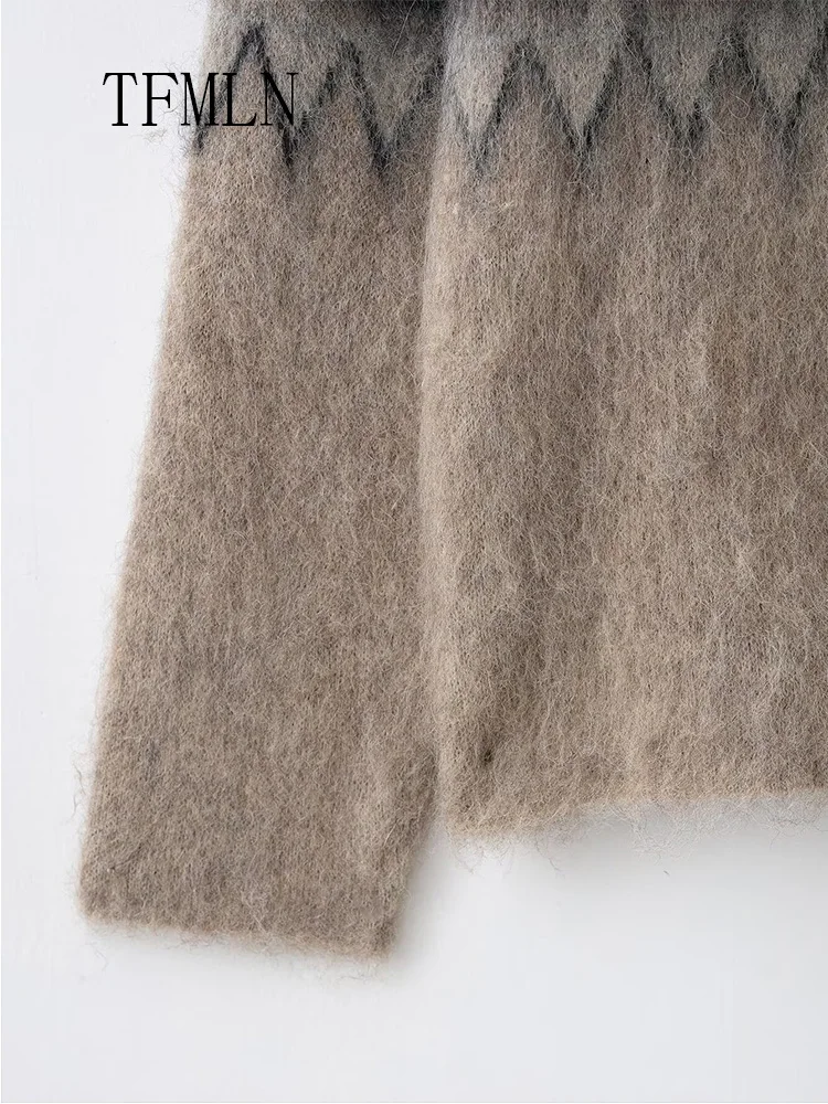 Simple Causal Knitted Sweater For Women 2025 New Soft Long Sleeve O-neck Chic Knitwear Tops Vintage Street Girls Pullover Tops