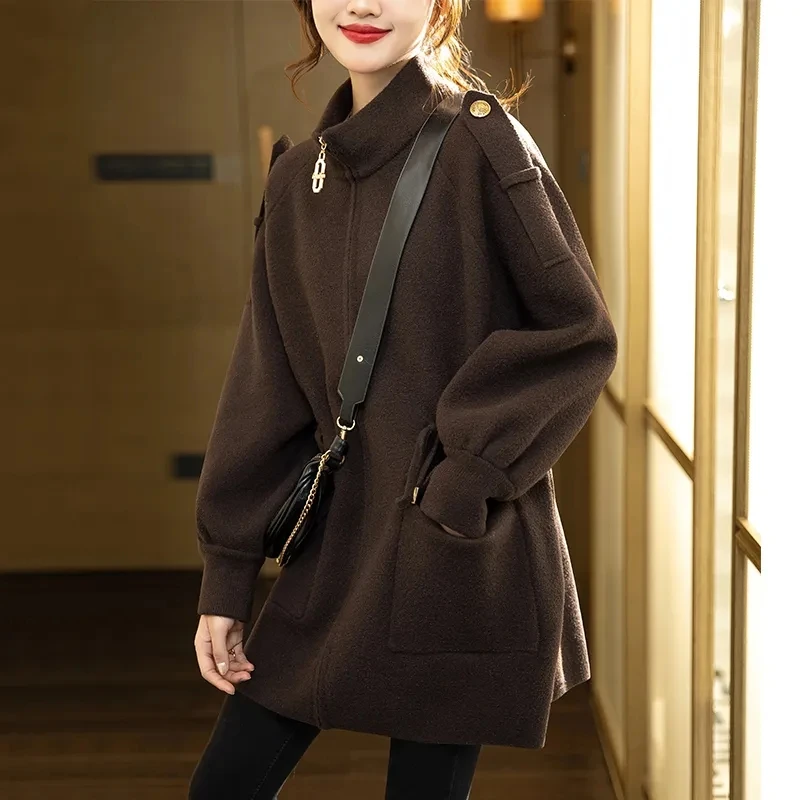 

2023 Autumn and Winter New Woolen Coat Women's Fashion Solid Color Loose Drawstring Standing Neck Black Outcoat Female