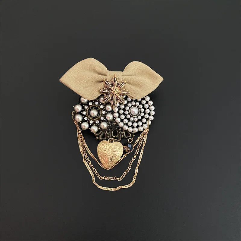 Famous Luxury Brand Designer Flower Bow Tassel Brooch Pearl Number