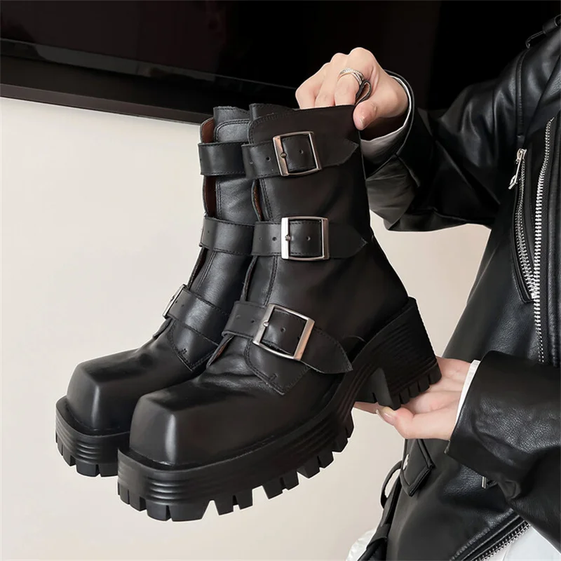 Petite Girl Platform Doc Martens Pelle Da Donna Stile Inglese Tacco Grosso Quadrato Moda Fibbia In Metallo Gamba Corta Scarpe Chelsea