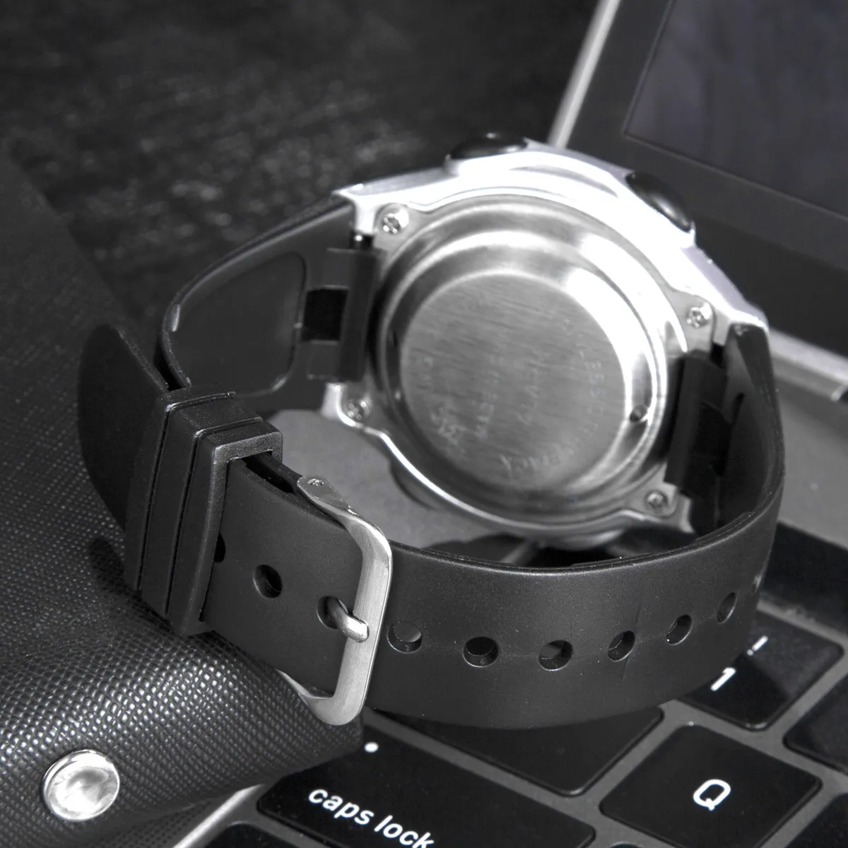 Arabic Talking Wristwatch for the Blind and Elderly Electronic Sports Speak Watches digital watch digital wristwatch