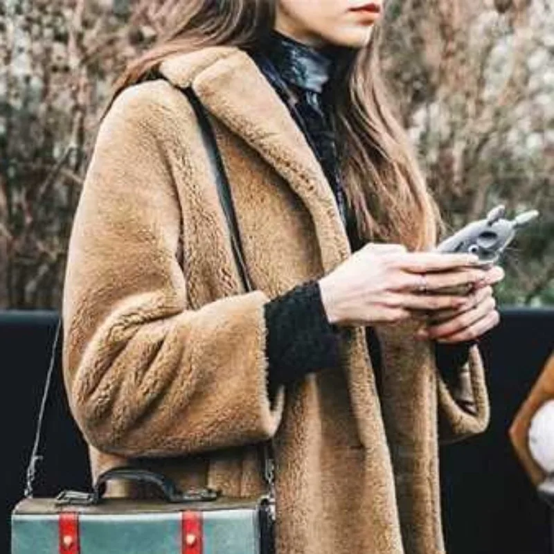 2023 Autumn Winter New Loose Coat Women Long Thick Warm Commuter Large Pocket Fashion Cardigan Imitation Lamb Fur Coat Trend