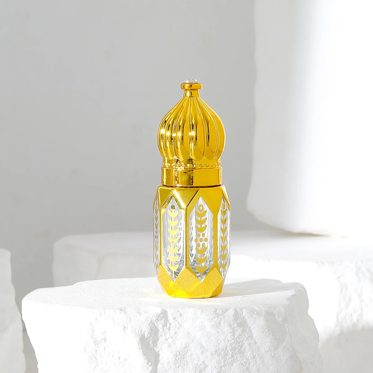 3/6ml Luxury Style Golden Refillable Perfume Bottles Glass Roll-on Essential Oil Bottle Empty Cosmetics Sample Test Container