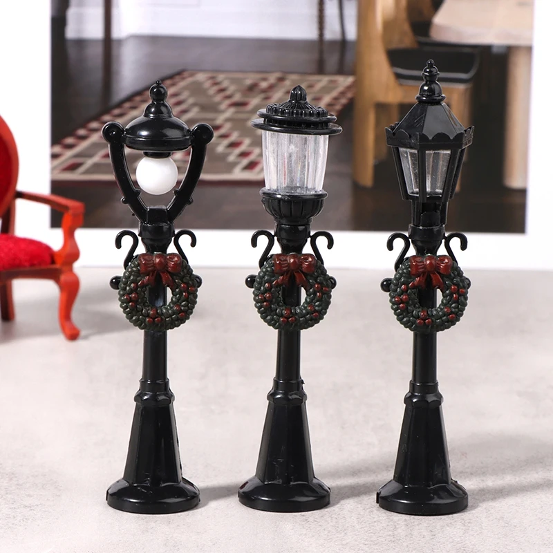 

1:12 Dollhouse Miniature Christmas Street Lamp Mini Streetlight Park Decor Toy Doll House Accessories