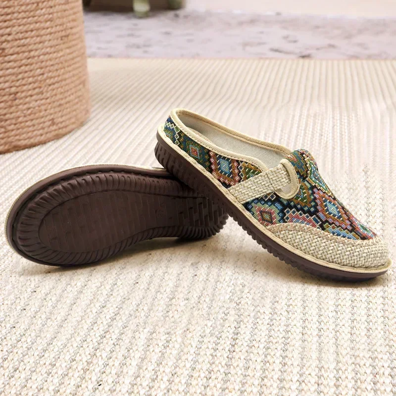 Fashion Women's Ethnic Style Embroidered Linen Breathable Outdoor Casual Slippers