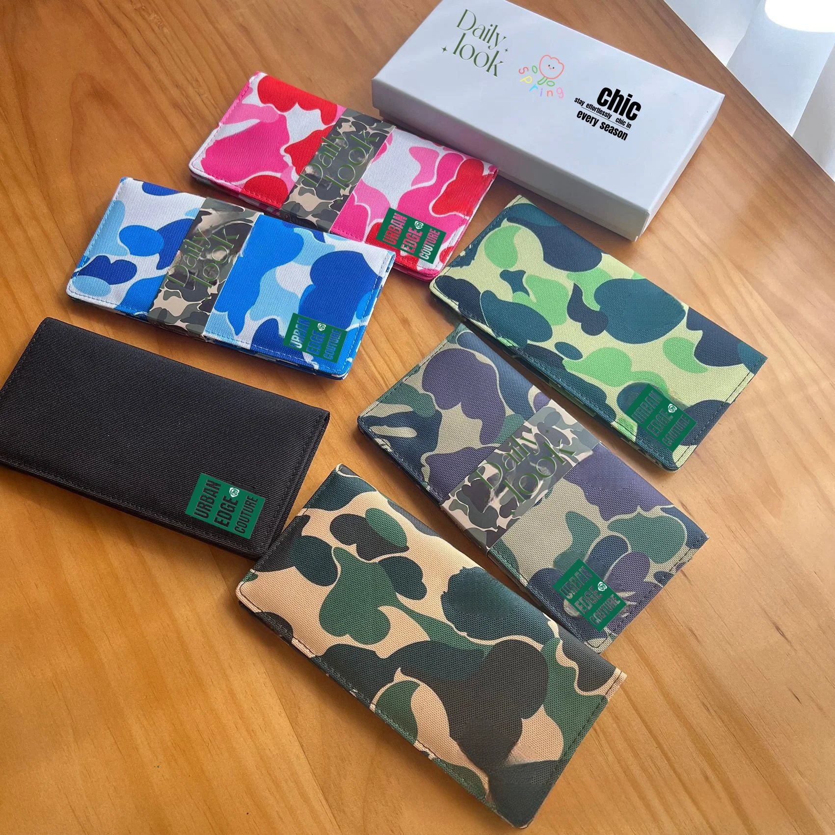 

2024 New Long Term Wallet for Men and Women Trendy Brand Two fold Simple Card Bag Camo Card Bag Multi functional Wallet