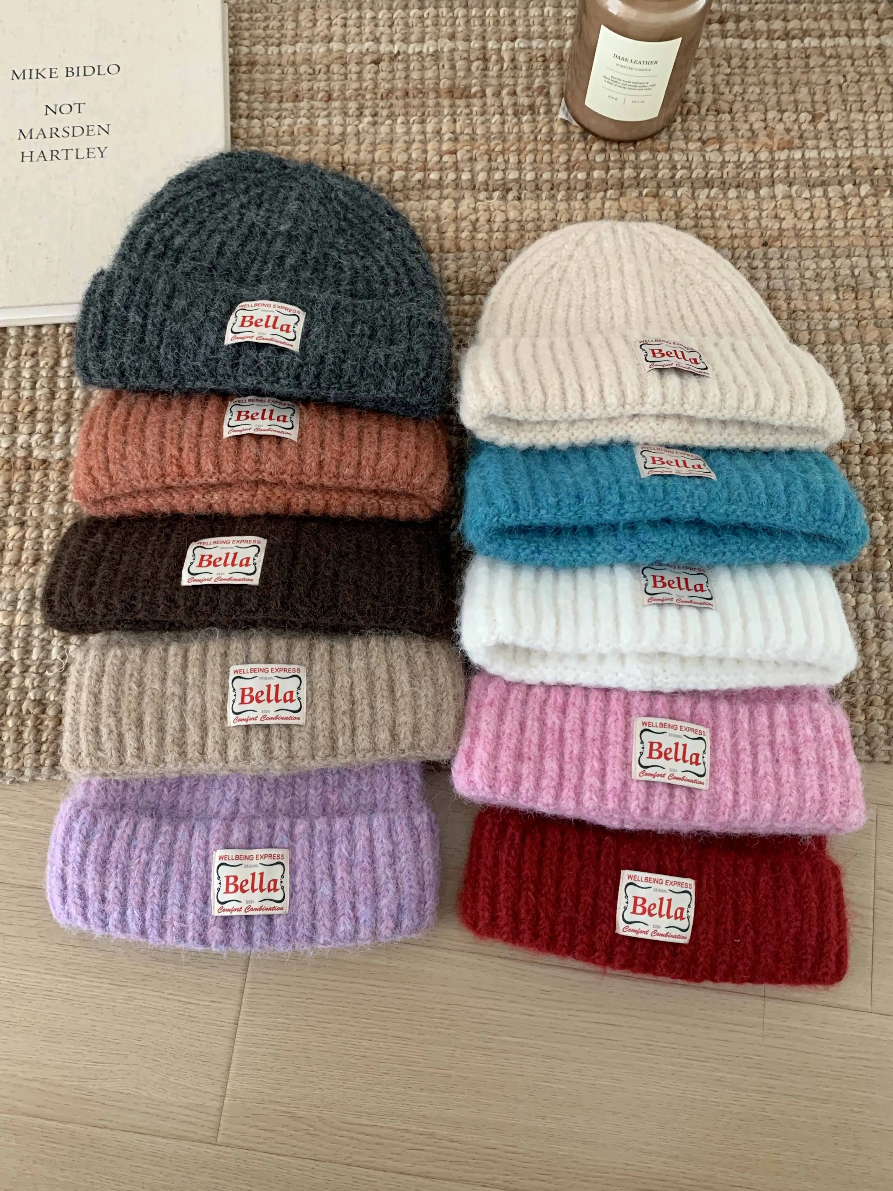 Letter True 10-Farben-Freizeitmützen für Männer und Frauen, modische gestrickte Wintermütze, solide Hip-Hop-Skullies-Mütze, Motorhaube, Unisex-Kappe – Detail 2