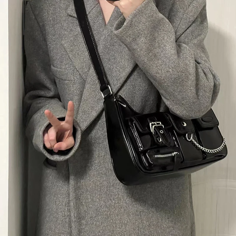 Brand Design Chain Women Underarm Bag Multiple Pockets Ladies Shoulder Crossbody Bag Fashion PU Leather Purse and Handbag