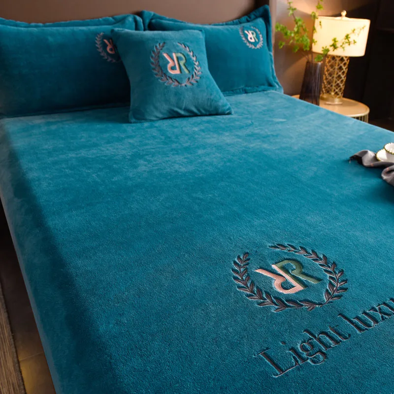 침대커버 - 레인파이어 싱글 피스 우유 양털 코튼 침대
- 두꺼운 봉제 침대
- 겨울용 스프레드 산호 양털 침대
- 매트리스 보호 커버 9 벨벳 침대 장착 시트 커버, 단색 매트리스 커버, 퀸, 킹, 겨울 침대 장착 벨벳 커버, 매트 커버, 140 cm, 160 cm, 180x200cm